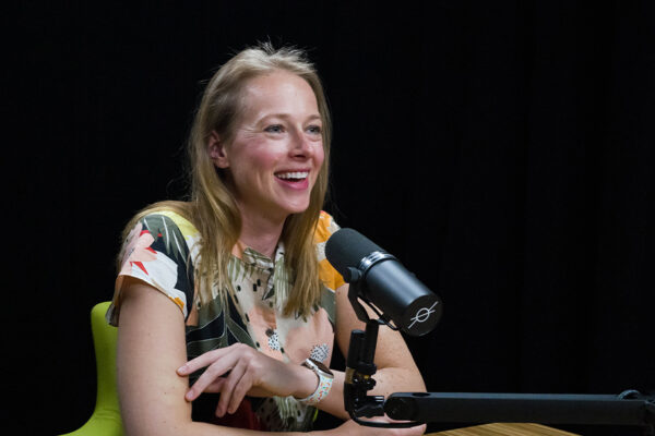 OLGA KHAZAN_Ep931____Carausel_910x607-4