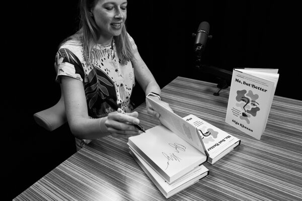 OLGA KHAZAN_Ep931____Carausel_910x607-9