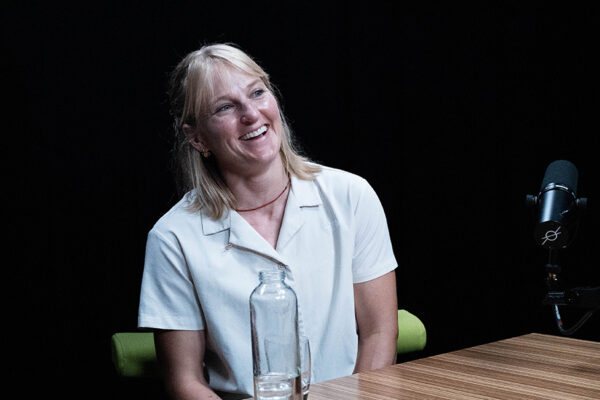 EMILY HARRINGTON_Ep940____Carausel_910x607-6 EMILY HARRINGTON_Ep940____Carausel_910x607-6