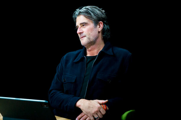 RollOn_Ep941____Carousel_910x607-8