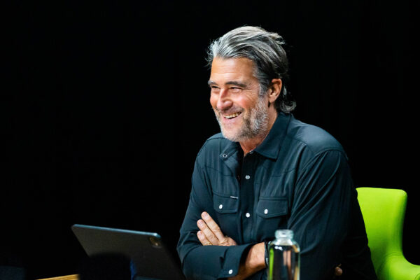 OLIVER BURKEMAN_Ep951____Carausel_910x607-3