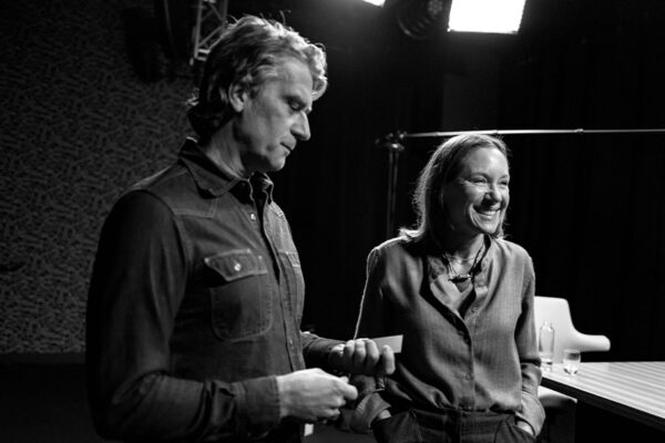 GREGG RENFREW_Ep954____Carousel_910x607-6 GREGG RENFREW_Ep954____Carousel_910x607-6