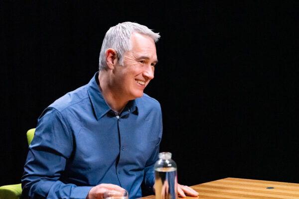 KEVIN HALL_Ep956____Carausel_910x607-4 KEVIN HALL_Ep956____Carausel_910x607-4