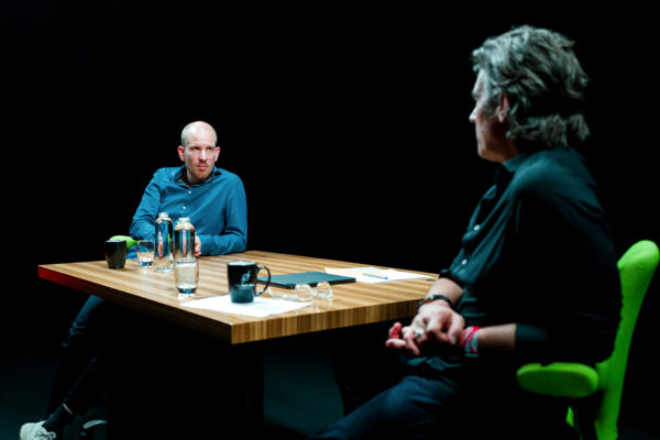 RUTGER BREGMAN_Ep955____Carousel_910x607-8 RUTGER BREGMAN_Ep955____Carousel_910x607-8