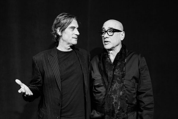 BRUCE WAGNER_Ep964____Carausel_910x607-10 BRUCE WAGNER_Ep964____Carausel_910x607-10