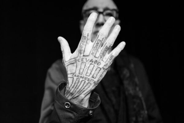 BRUCE WAGNER_Ep964____Carausel_910x607-3 BRUCE WAGNER_Ep964____Carausel_910x607-3