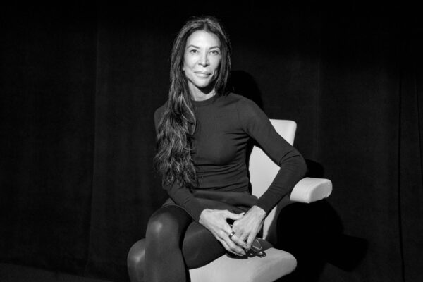 DR. ELIZABETH POYNOR_Ep963____Carousel_910x607-5