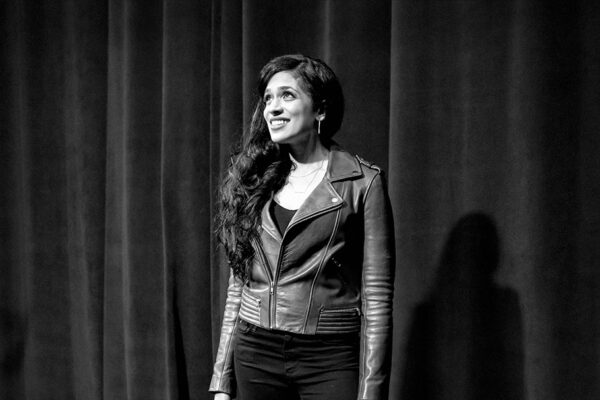 MAYA SHANKAR_Ep960____Carausel_910x607-2 MAYA SHANKAR_Ep960____Carausel_910x607-2