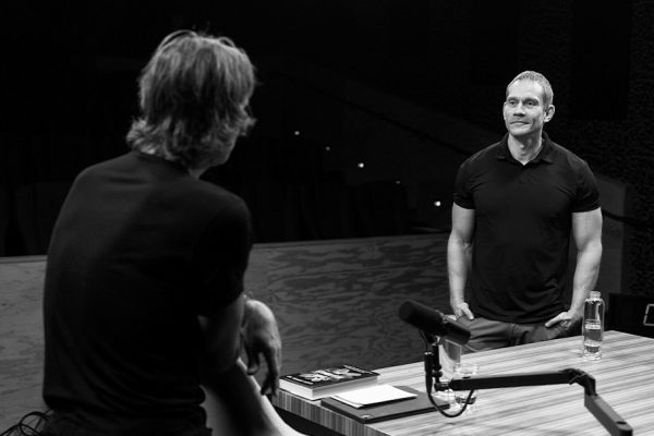 TOMMY WOOD_Ep975____Carousel_910x607-10